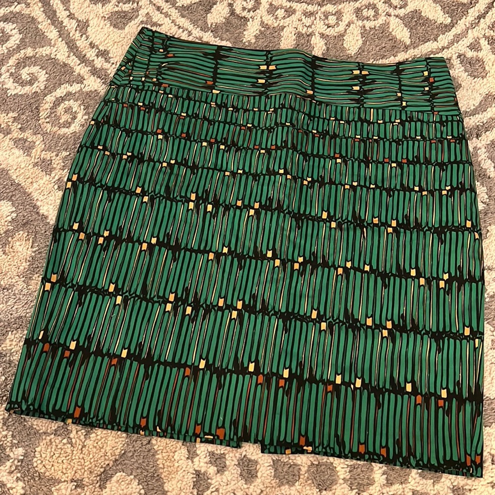 The Limited skirt, green pattern, size 14 NWT!